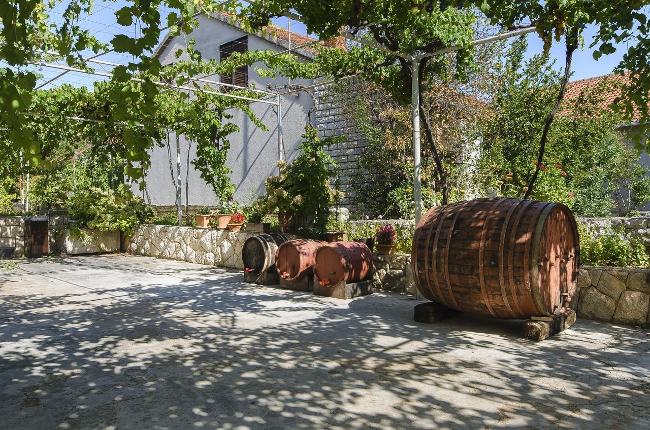 Apartment Niko Vodice Exteriér fotografie